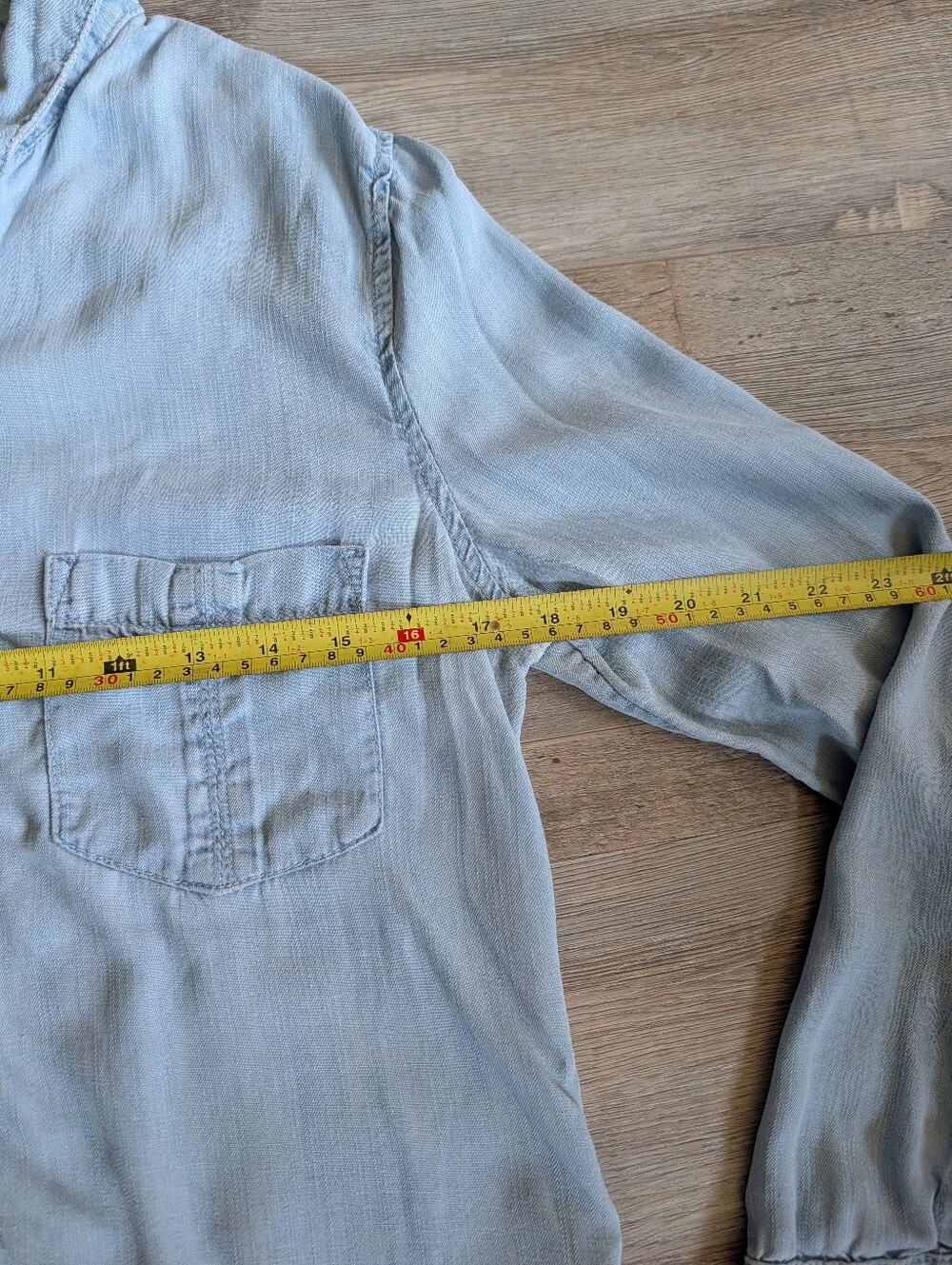 Banana Republic * Denim Button-Up Top * Women’s Size Small - Picture 10 of 10